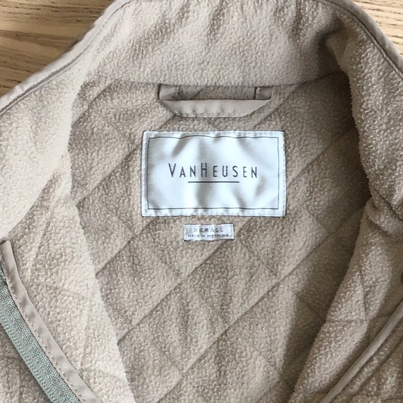 Van Heusen vest - Picture 5 of 8